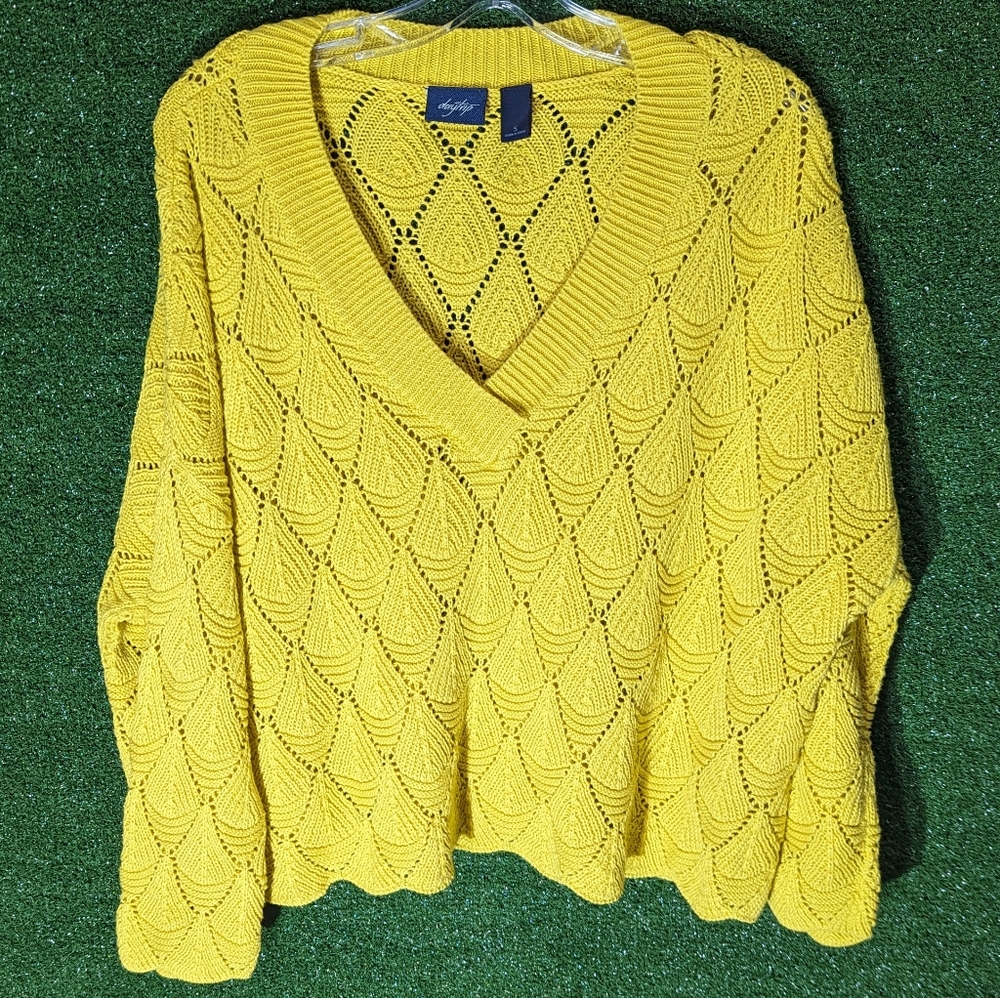 Daytrip size small mustard yellow open knit beautiful oversized sweater